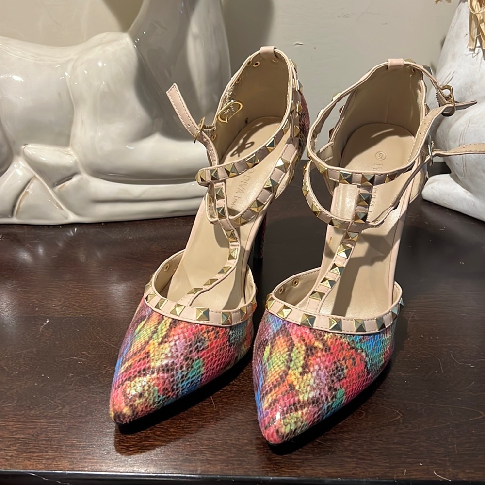 Wild diva studded heels